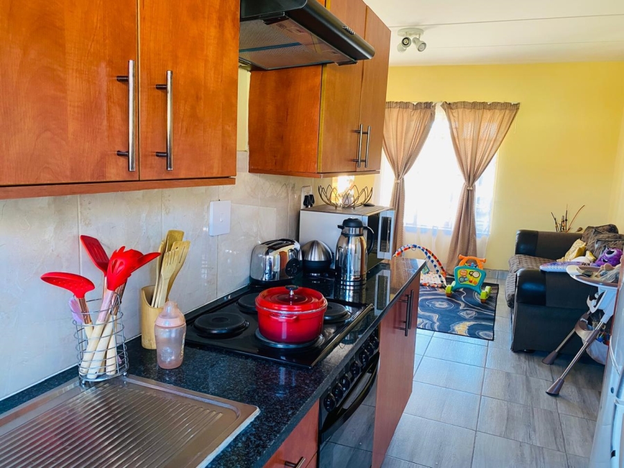 2 Bedroom Property for Sale in Waterval East North West